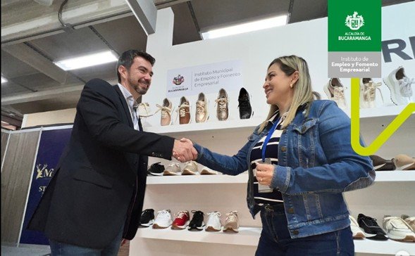 Bucaramanga vuelve a pisar fuerte: empresarios del calzado participan en feria ACICAM con respaldo institucional